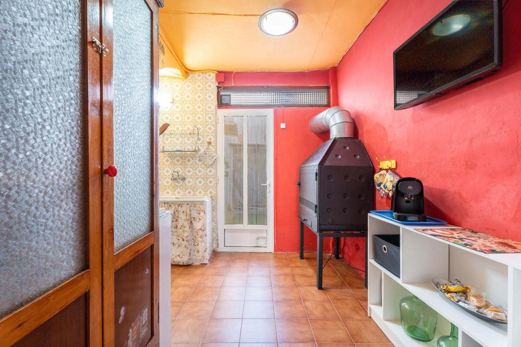 Gasthaus Casa Raton Perez Navarrés Exterior foto